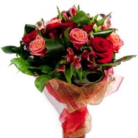 Madonna - Composition: rose red,rose pink,ornamental foliage,packing,Pink Alstroemeria.