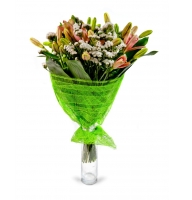 Dolce vita - Composition: Lily Rose,ornamental foliage,packing.