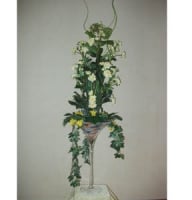 Compositions - Roses in a high goblet