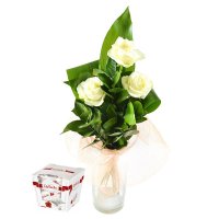 Buy Ðulse + candies as a gift to Ðulse + candies as a gift - Composition: Raffaello,russkus,rose white,aspidistra,tape,packing.