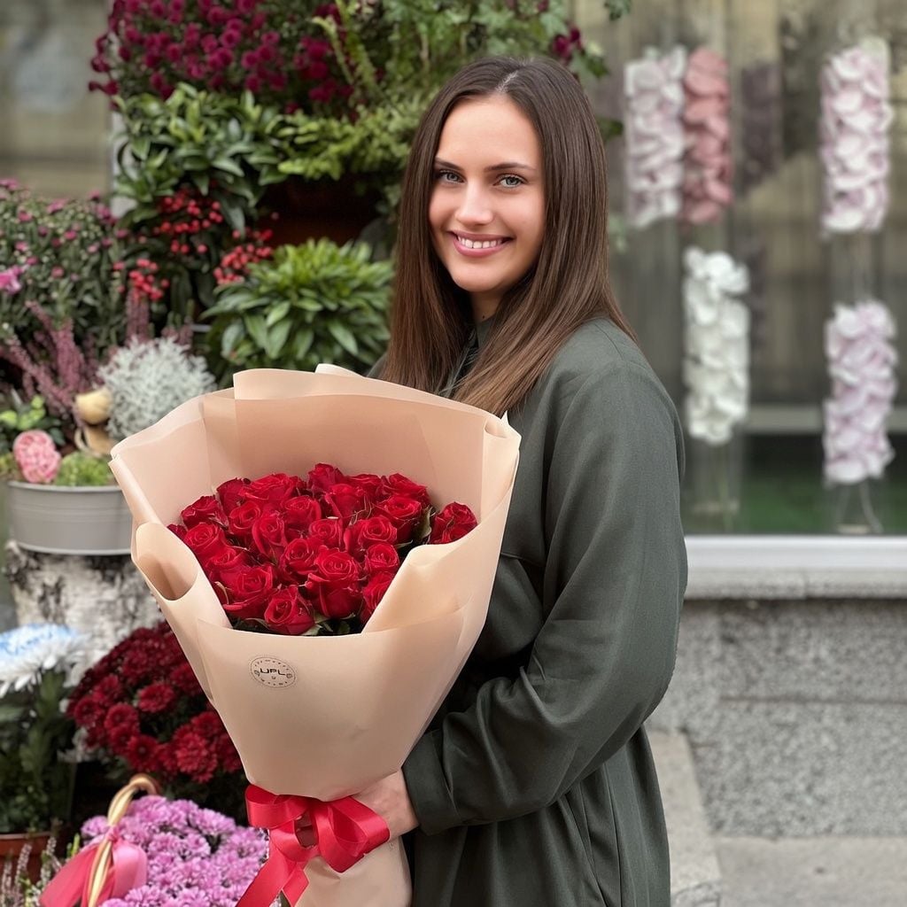 red rose (25 pcs.), packaging, ribbon