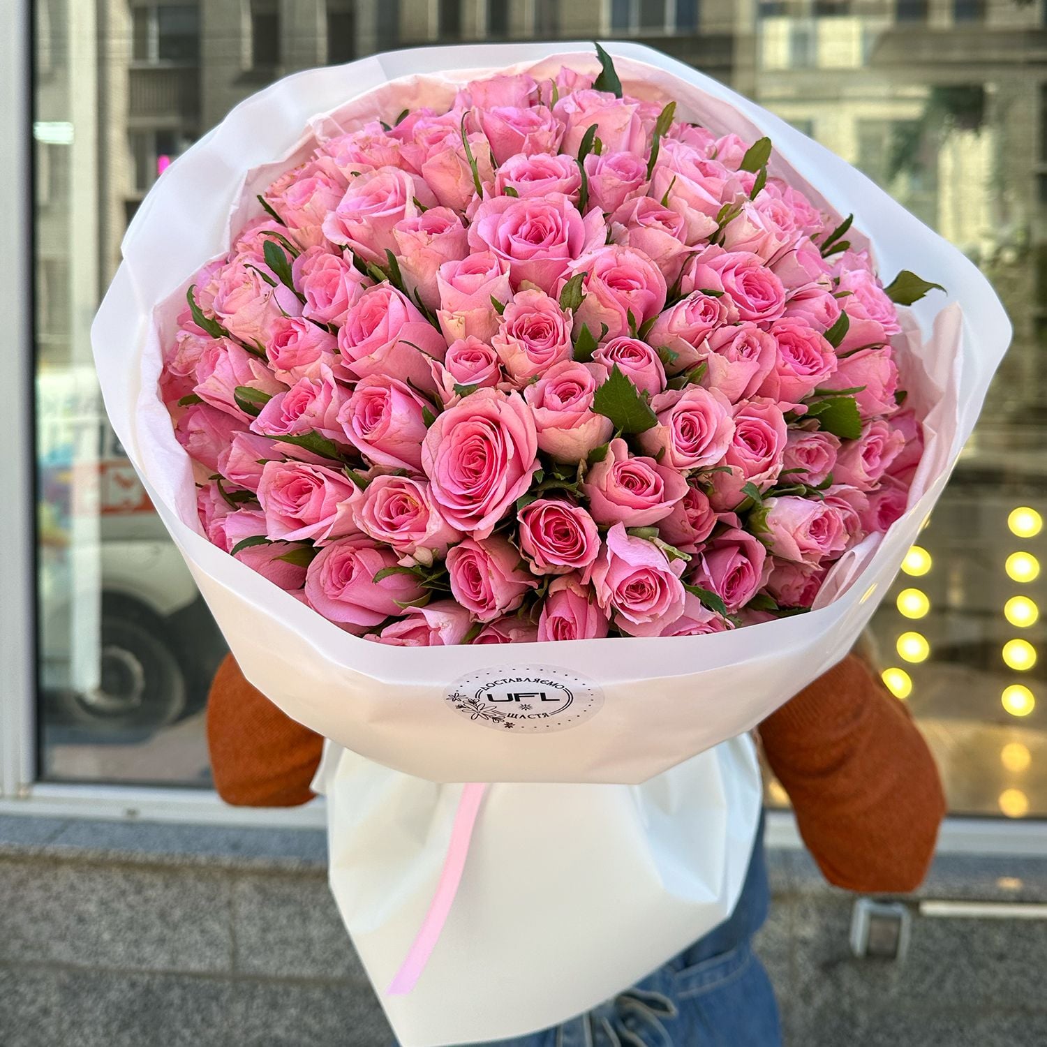 Bouquet 101 pink roses Kenia