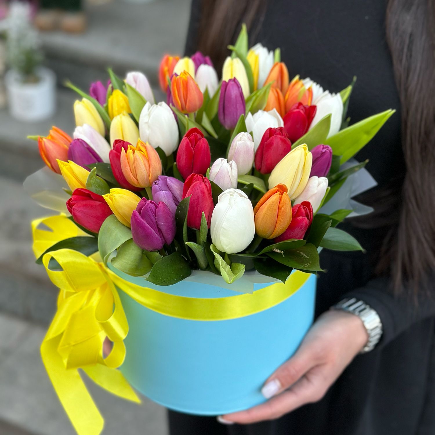 Bouquet Send spring Tulips in a box 45pcs