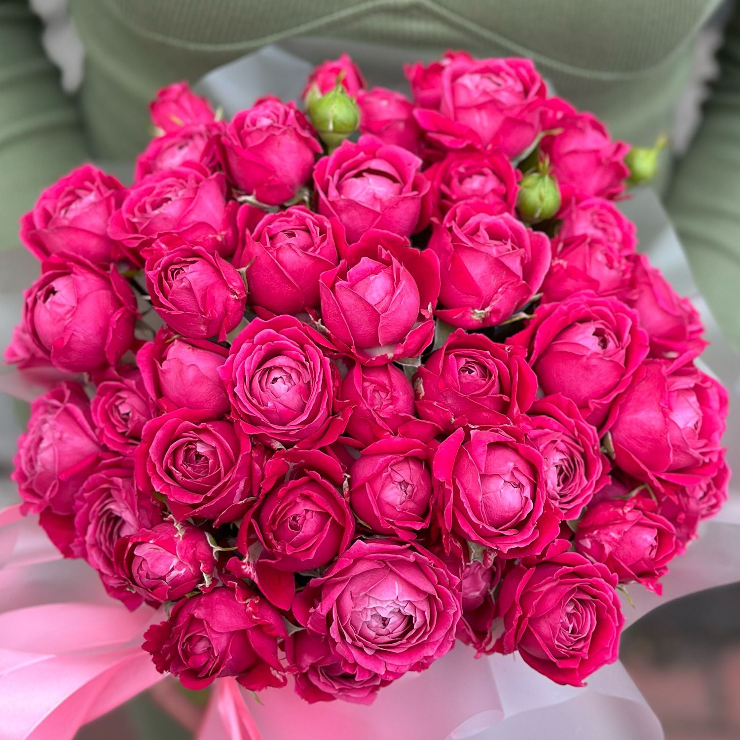 Bouquet Arrangement roses in a box 9pcs