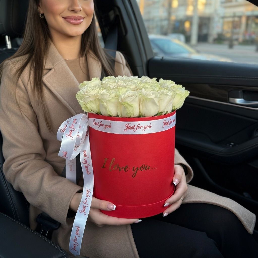 white rose avalanche (19 pcs.), box, oasis, packaging, ribbon