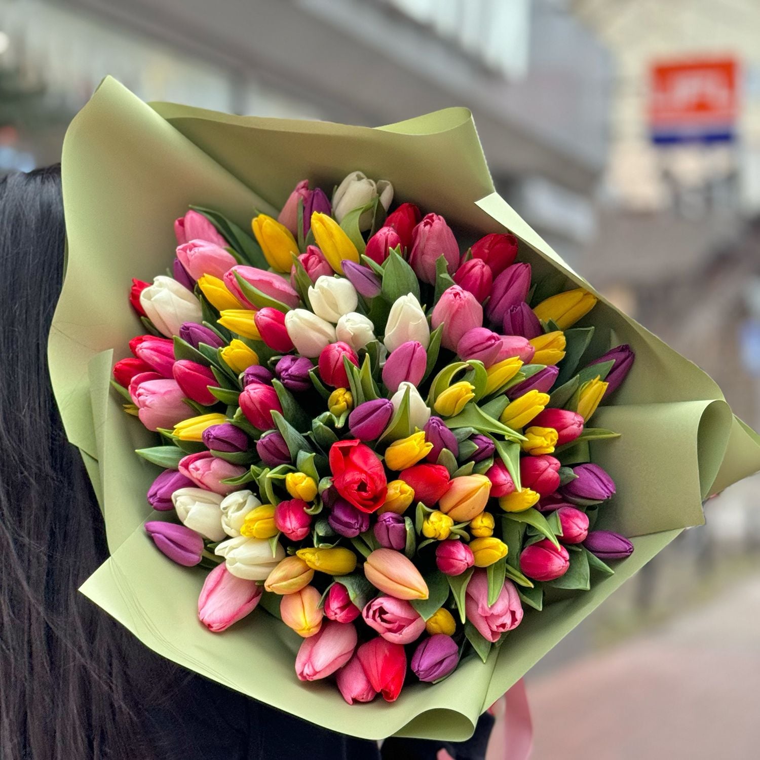 Bouquet 101 mixed tulips