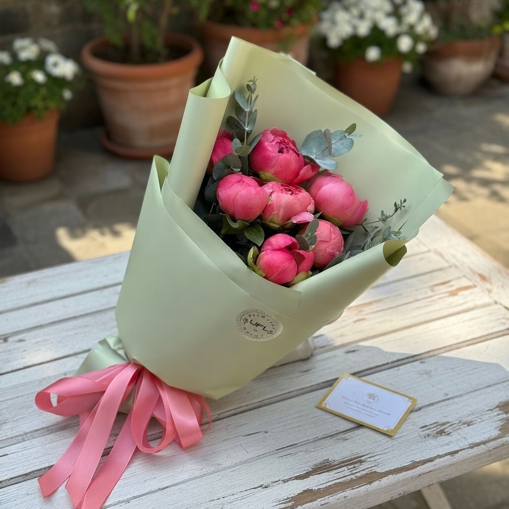 peony coral import (7 pcs.), eucalyptus, packaging, ribbon