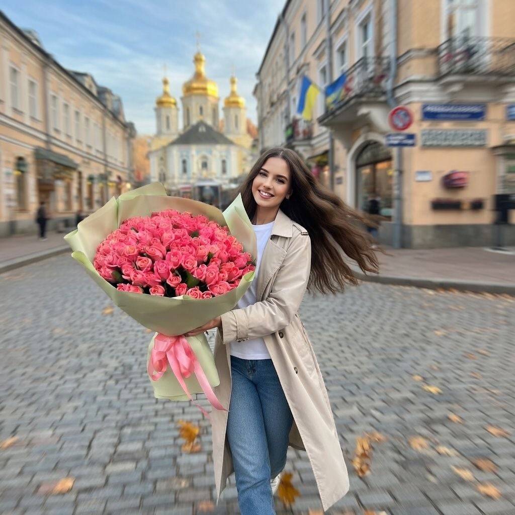 coral rose (101 pcs.), packaging, ribbon