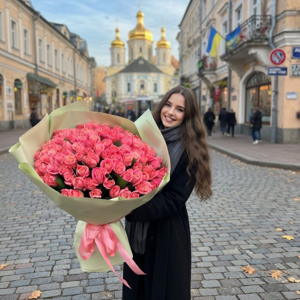 coral rose (101 pcs.), packaging, ribbon