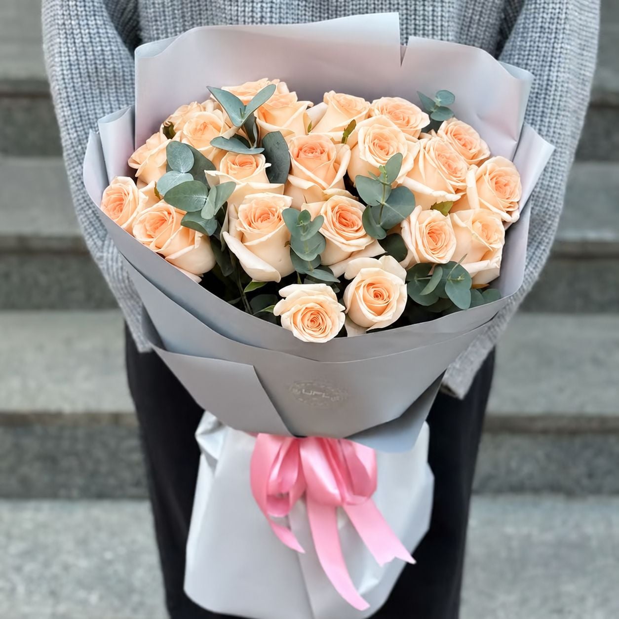 Bouquet 25 cream roses