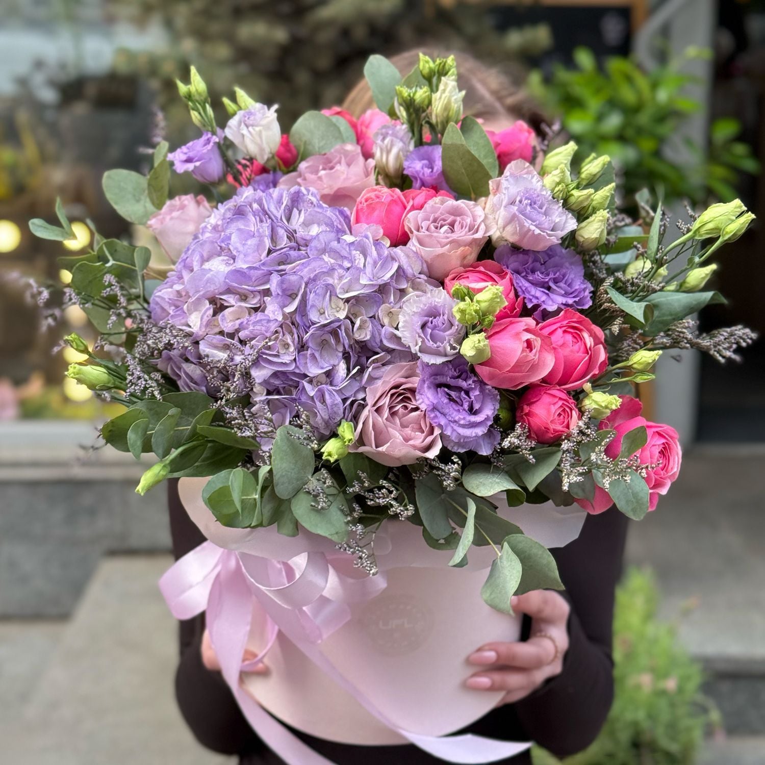 Bouquet Flowers in a box Amethyst