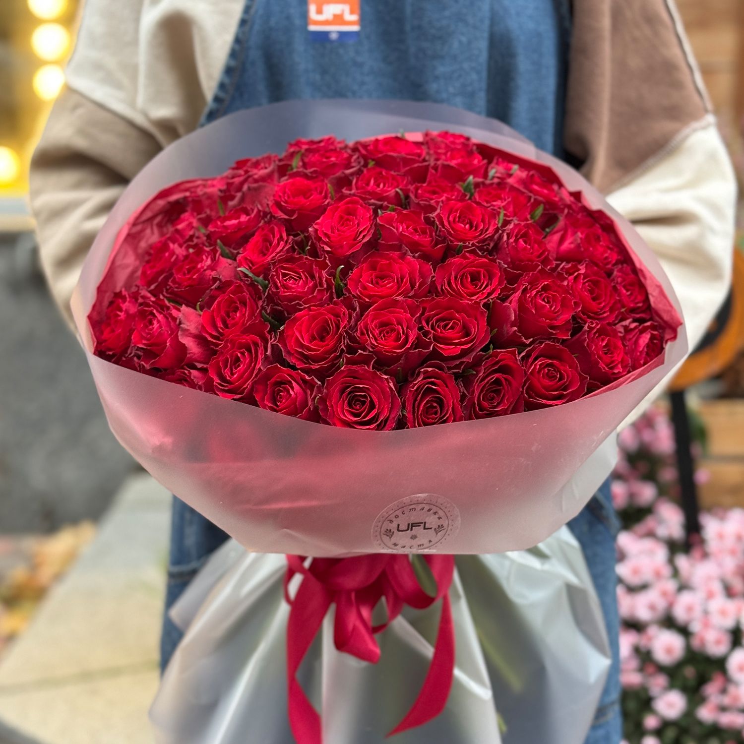 Bouquet 51 red roses Kenia