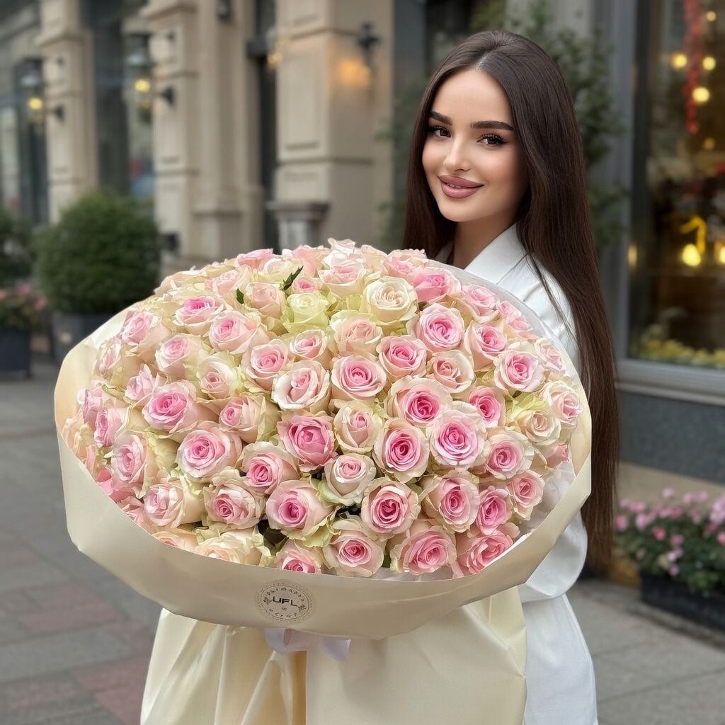 Bouquet 101 pink roses Kenia