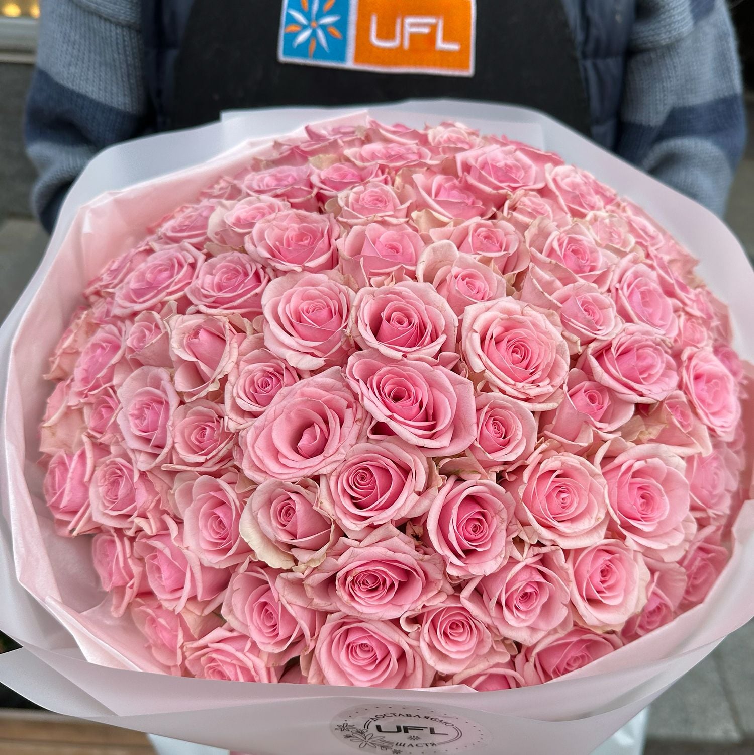 Bouquet 101 pink roses Kenia