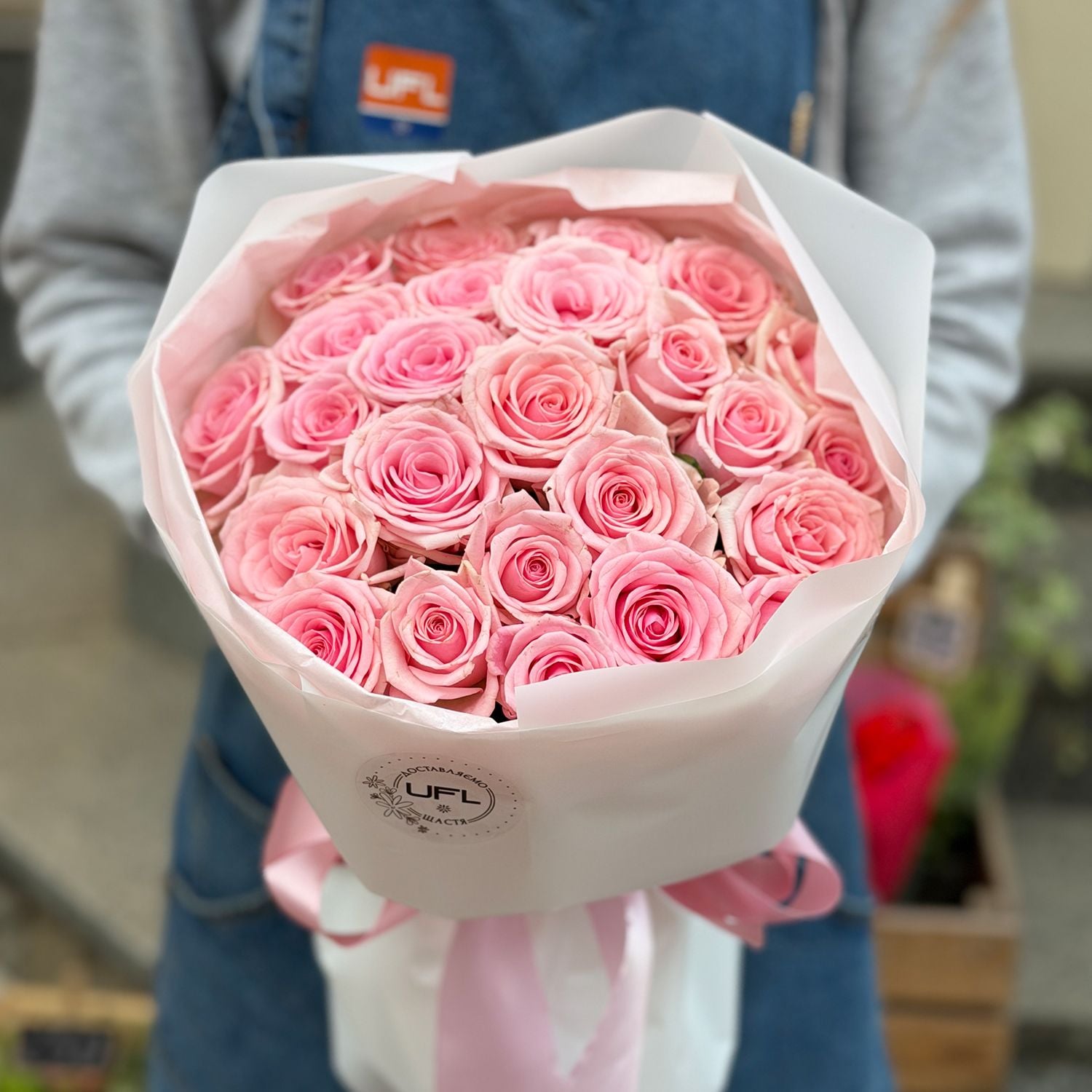 Bouquet 25 pink roses Kenia