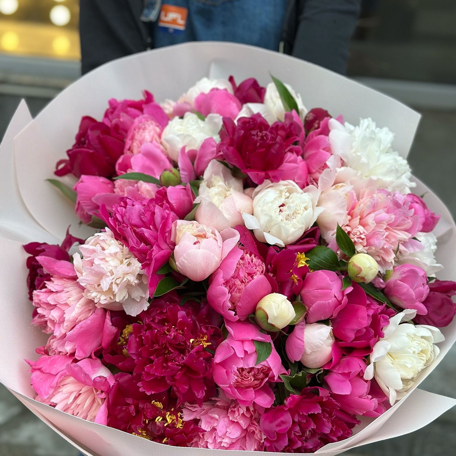 Bouquet 51 peonies mixed