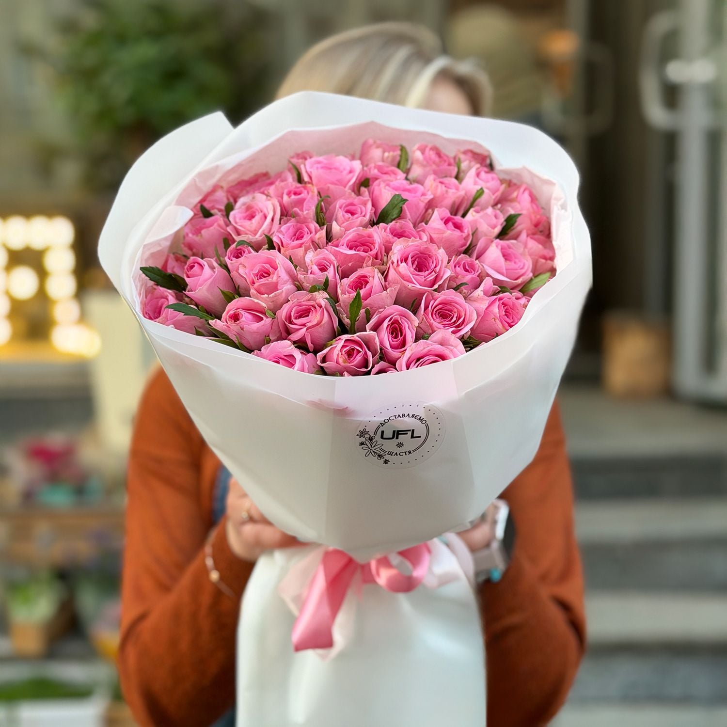 Bouquet 51 pink roses Kenia
