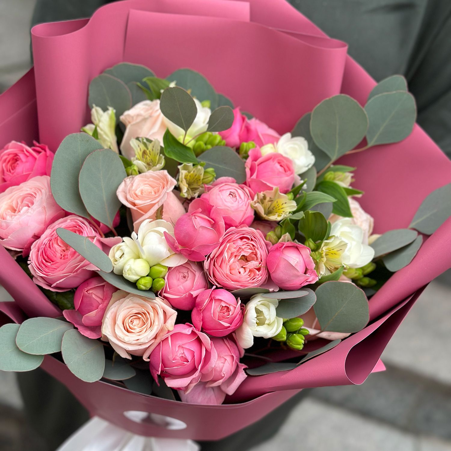 cream rose, white alstroemeria, white freesia, eucalyptus, rose silva pink bubbles, packaging, ribbon