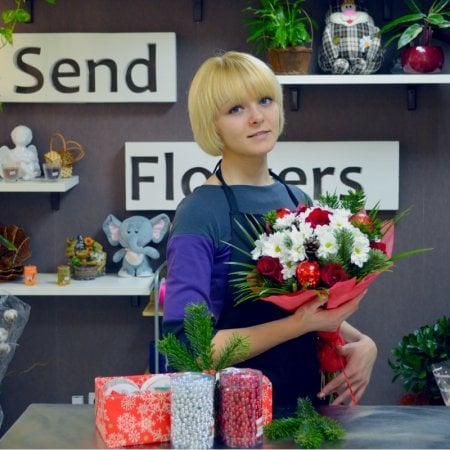 Christmas bouquet from florist Masha. Order and free delivery