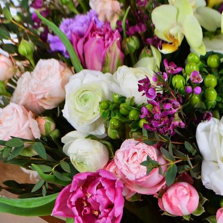 Colorful beautiful bouquet 'Bohemia' to buy with delivery