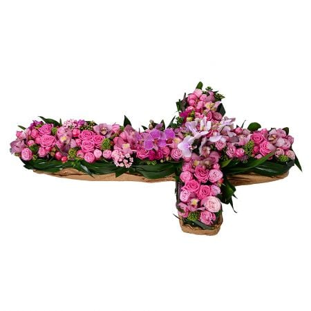 Funeral composition in the form of a cross. Order at any time of the day.