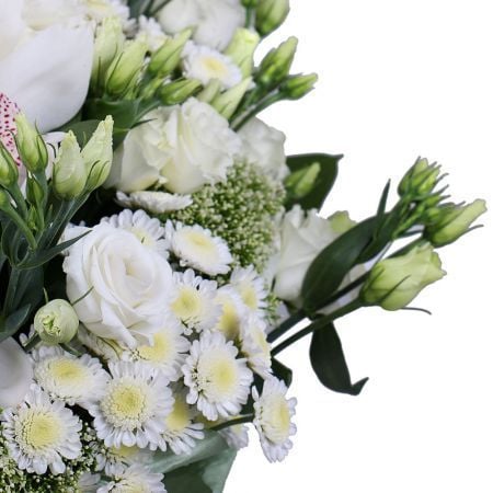 carnation, chrysanthemum, cymbidium, trachelium, eustoma, packaging, ribbon