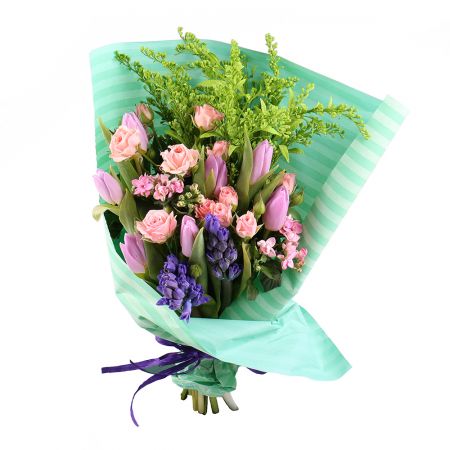 Buy flowers in online store with delivery across the country