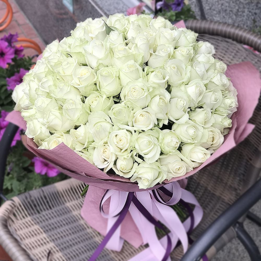 white rose (101 pcs.), packaging, ribbon