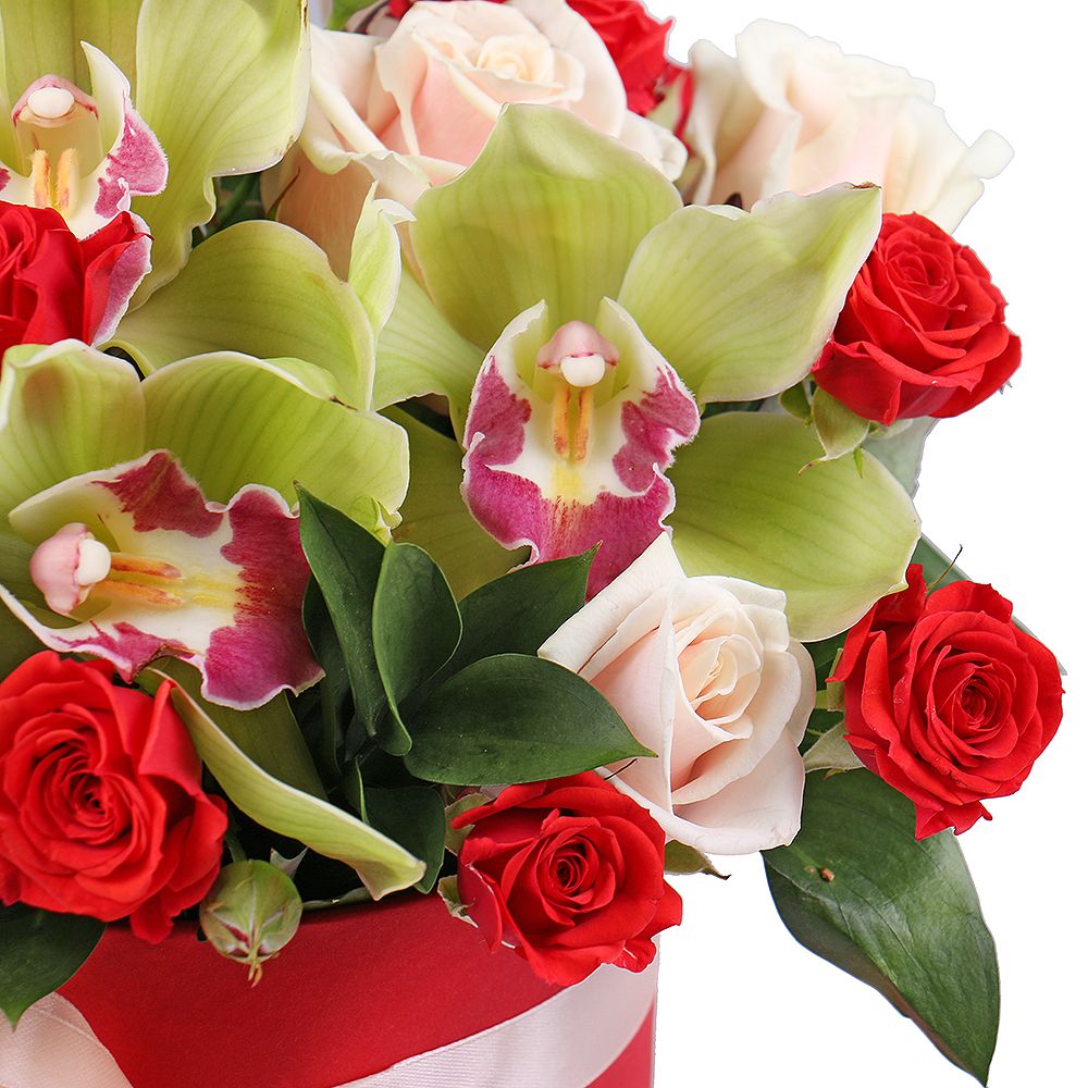 Send Heart-Shaped Flowers to Ukraine - Flowers to Ukraine – Ukraine Gift  Delivery