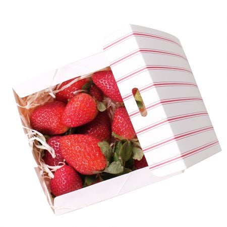 Product Strawberry in the box