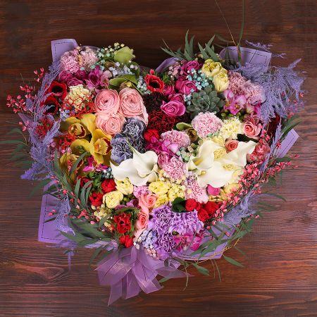 Bouquet Heart of mixed flowers