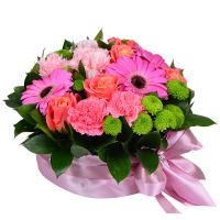 Buy a bouquet of pink flower in the form of cake