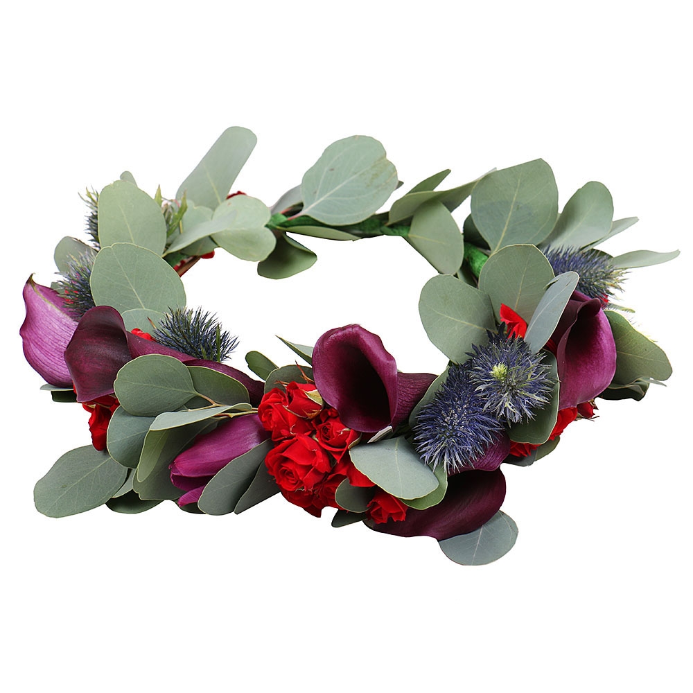 Order the exquisite head wreath in our online shop. Delivery!